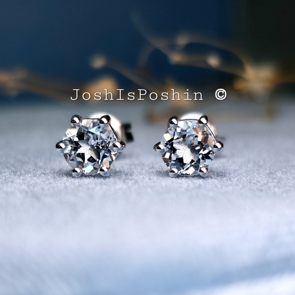 2CT Natural White Topaz stud earrings in sterling silver